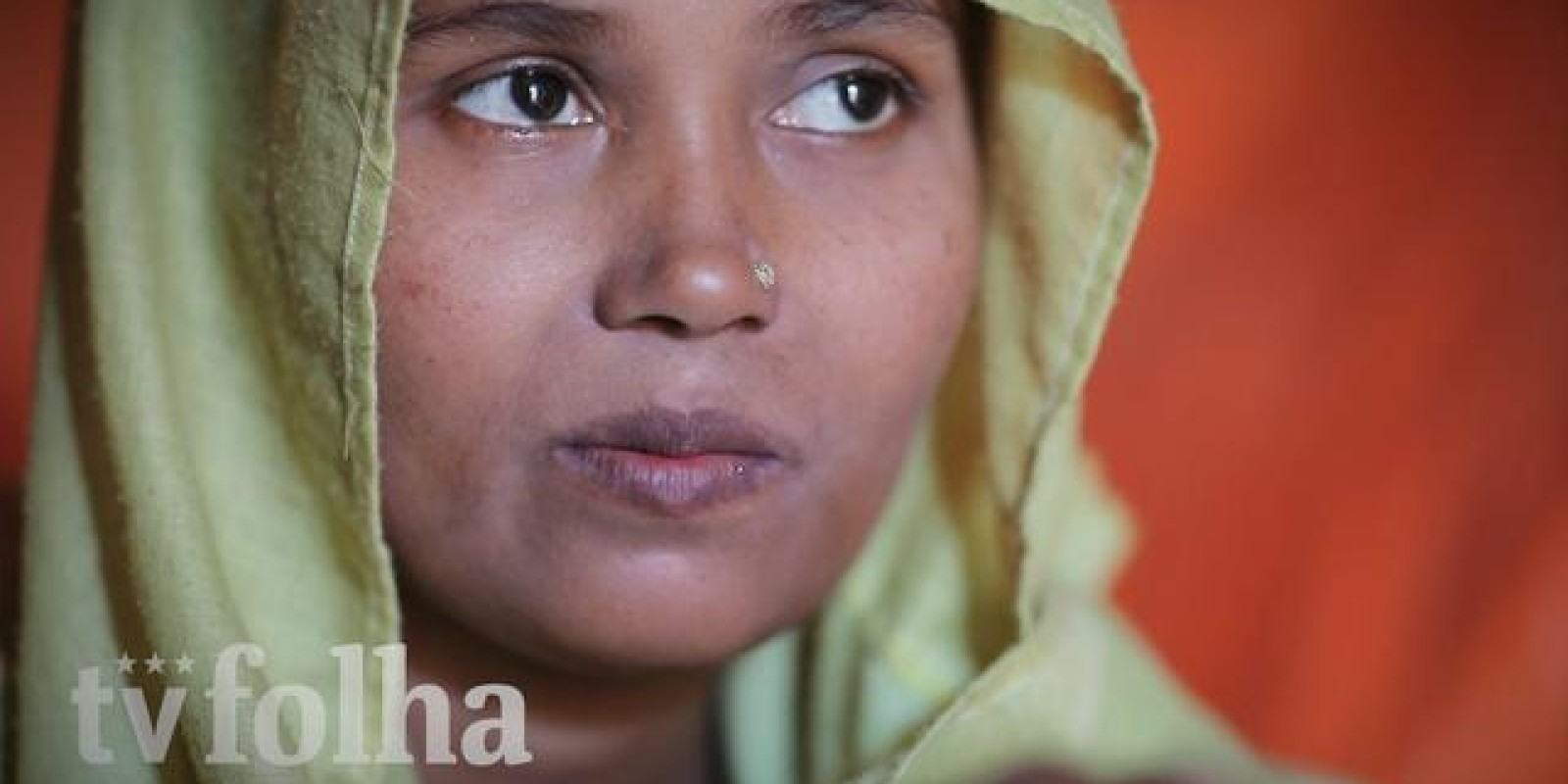 Rohingya fogem de horrores em Mianmar para campos precários